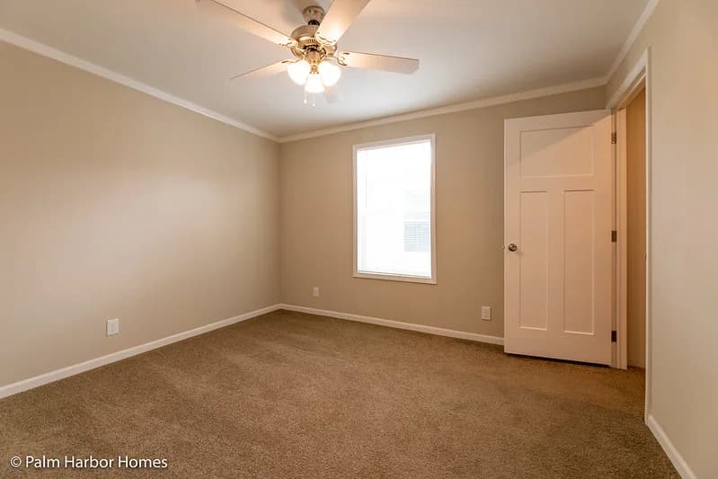 St. martin ii 30523b bedroom home features