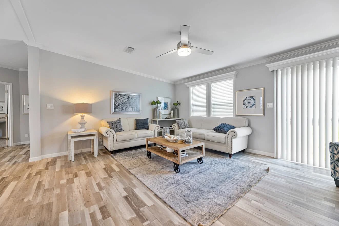 Ventura vi 30483c interior home features