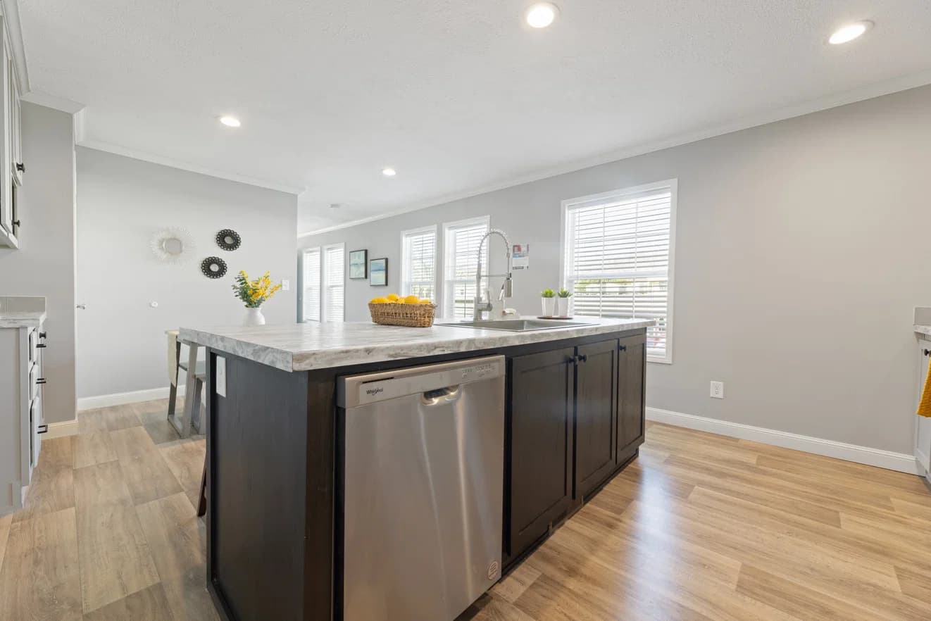 Roanoke duplex kitchen home features
