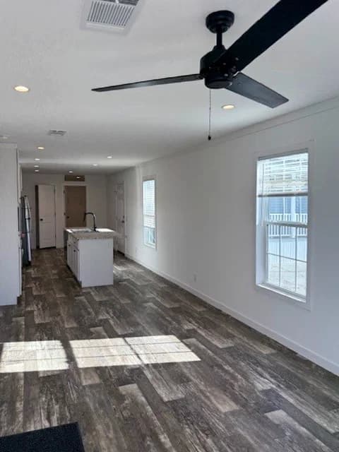 Manley interior home features