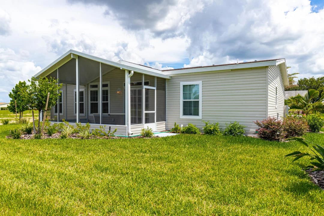 Silver springs 5351 exterior and elevation home features