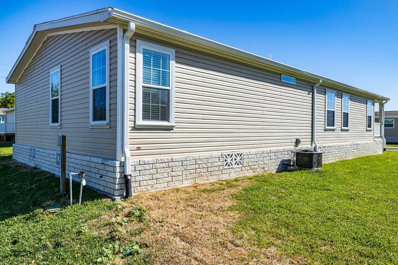 Silver springs 5361 elevation and exterior home features