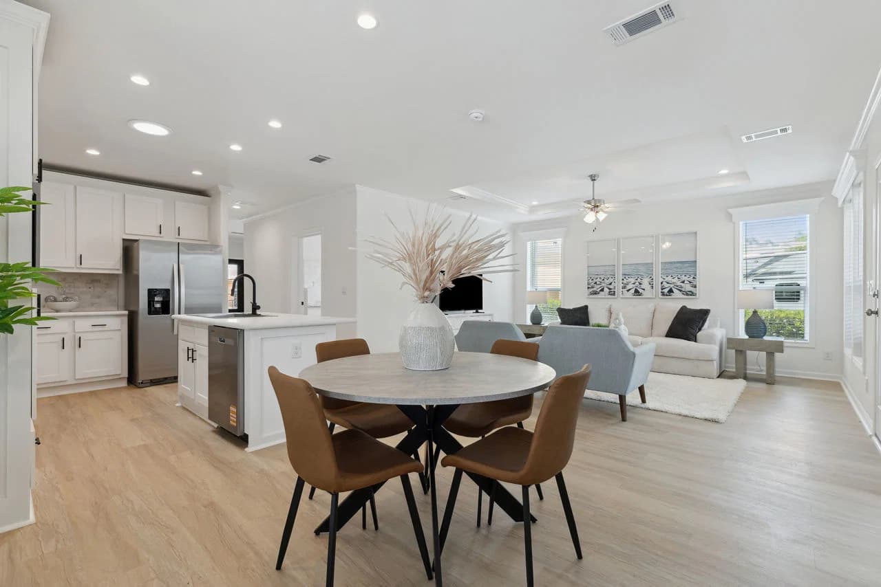 Silver springs 5044a bal harbour interior home features