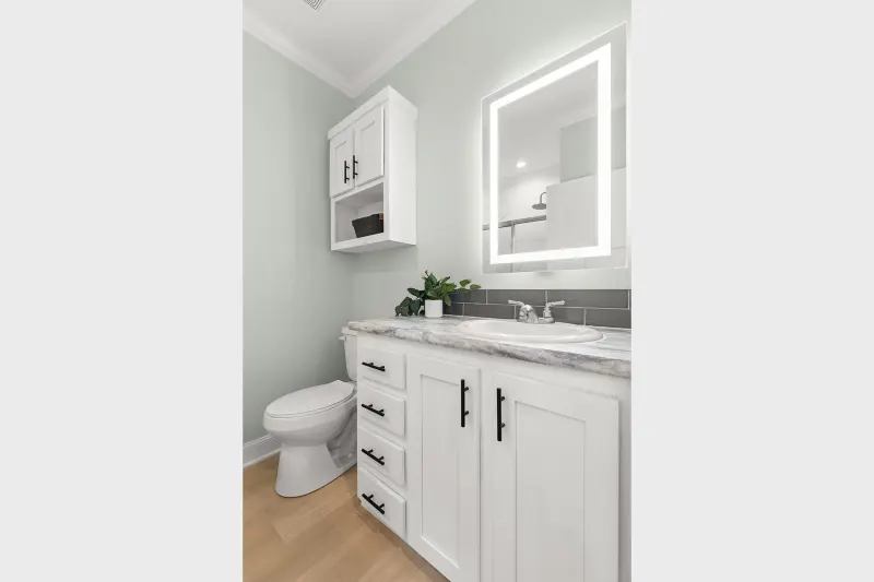 Legend 1438513 bathroom home features