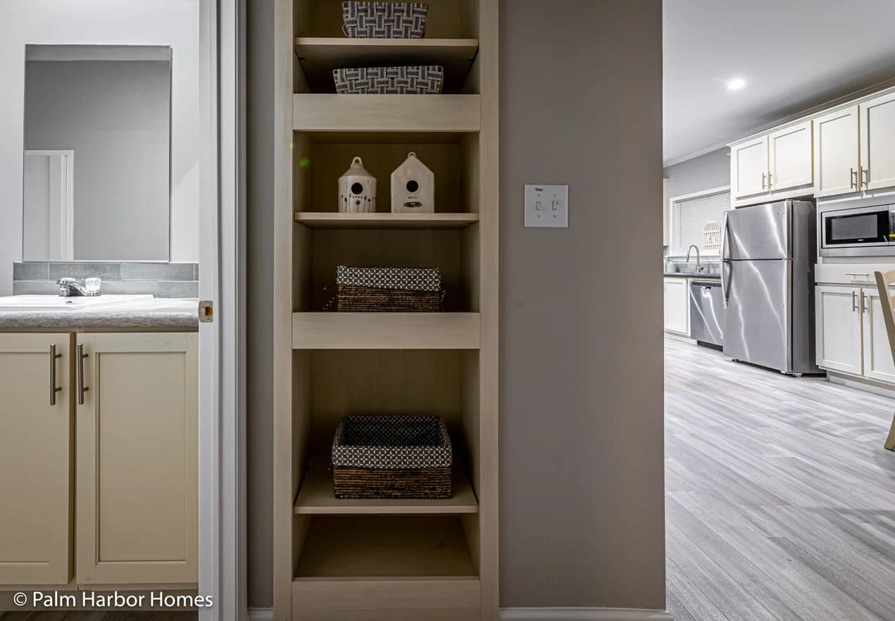 Summer breeze iv 28522d interior home features
