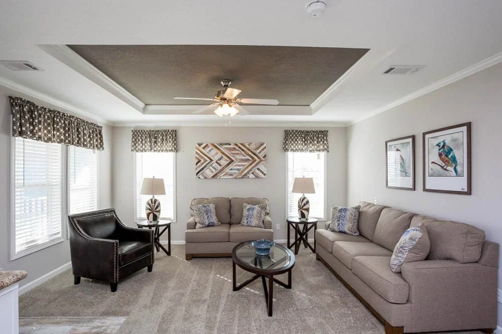 Natilus interior home features