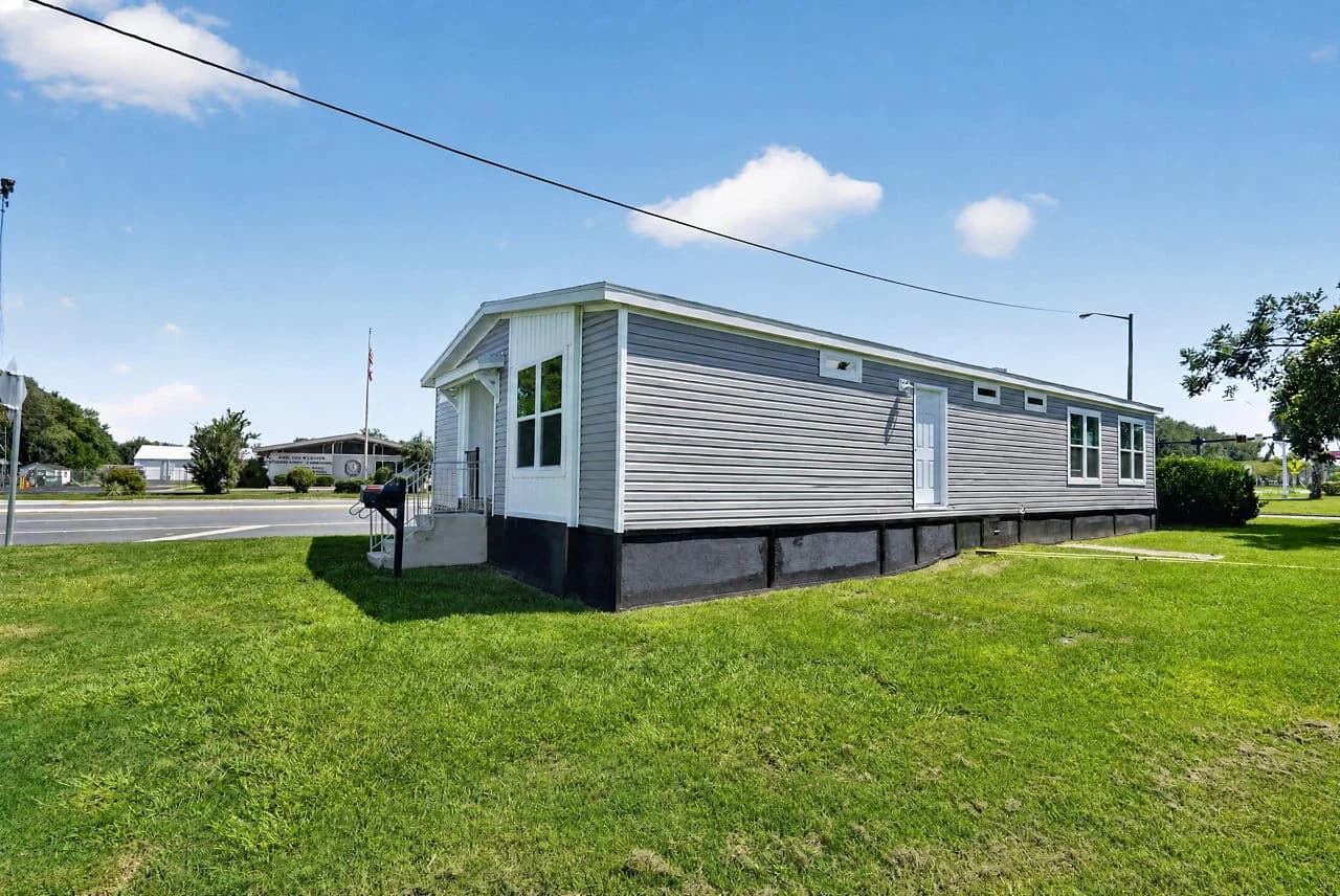 Key largo 2856h32a8g exterior home features