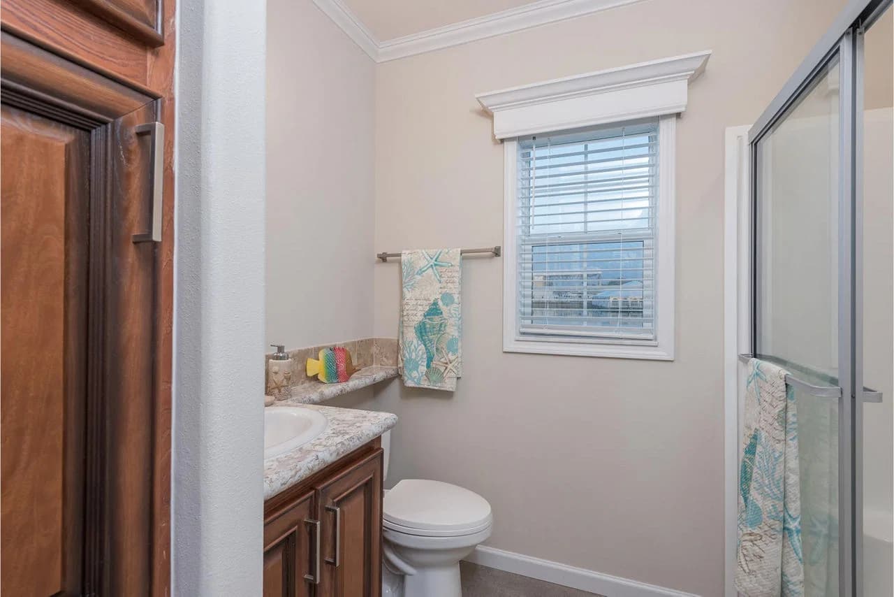 Palm bay 2621b bathroom home features