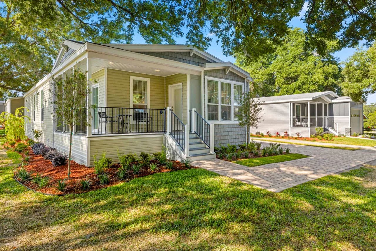 Silver springs 5046 exterior home features