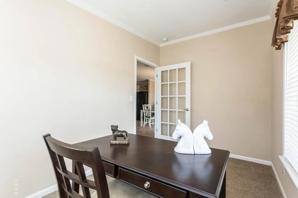 Mack interior home features