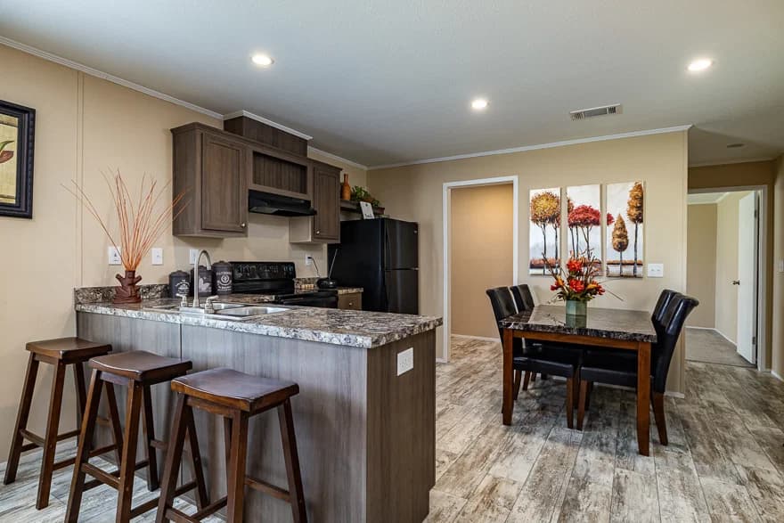 Miccosukee kitchen home features