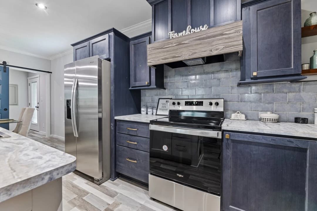 Paxton 28523a kitchen home features