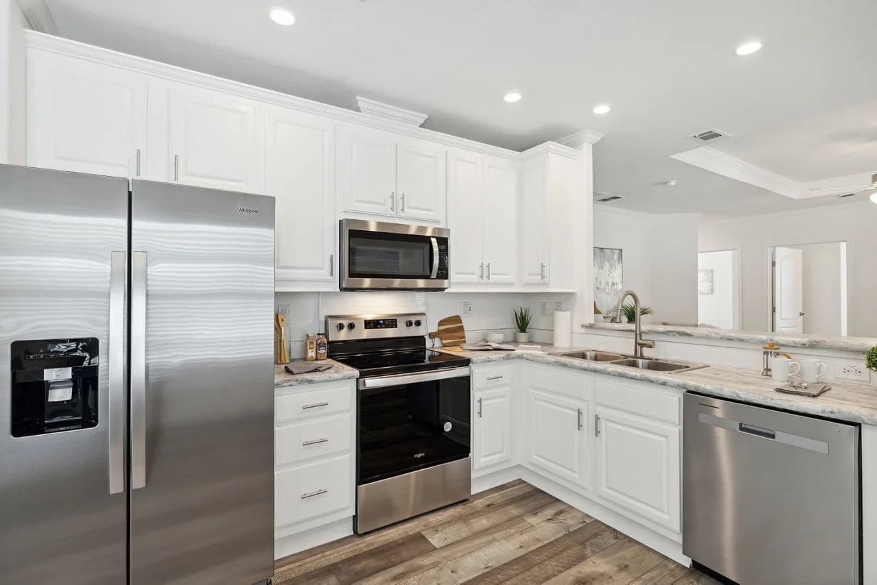 Silver springs 5029 kitchen home features