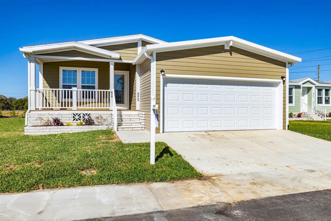 Silver springs 5361 elevation and exterior home features