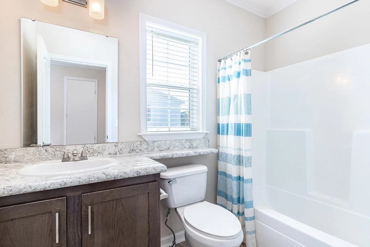 Silver springs 5351 bathroom home features