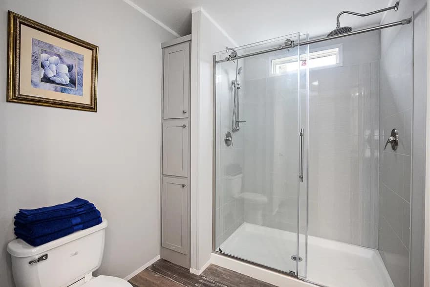 Apopka bathroom home features