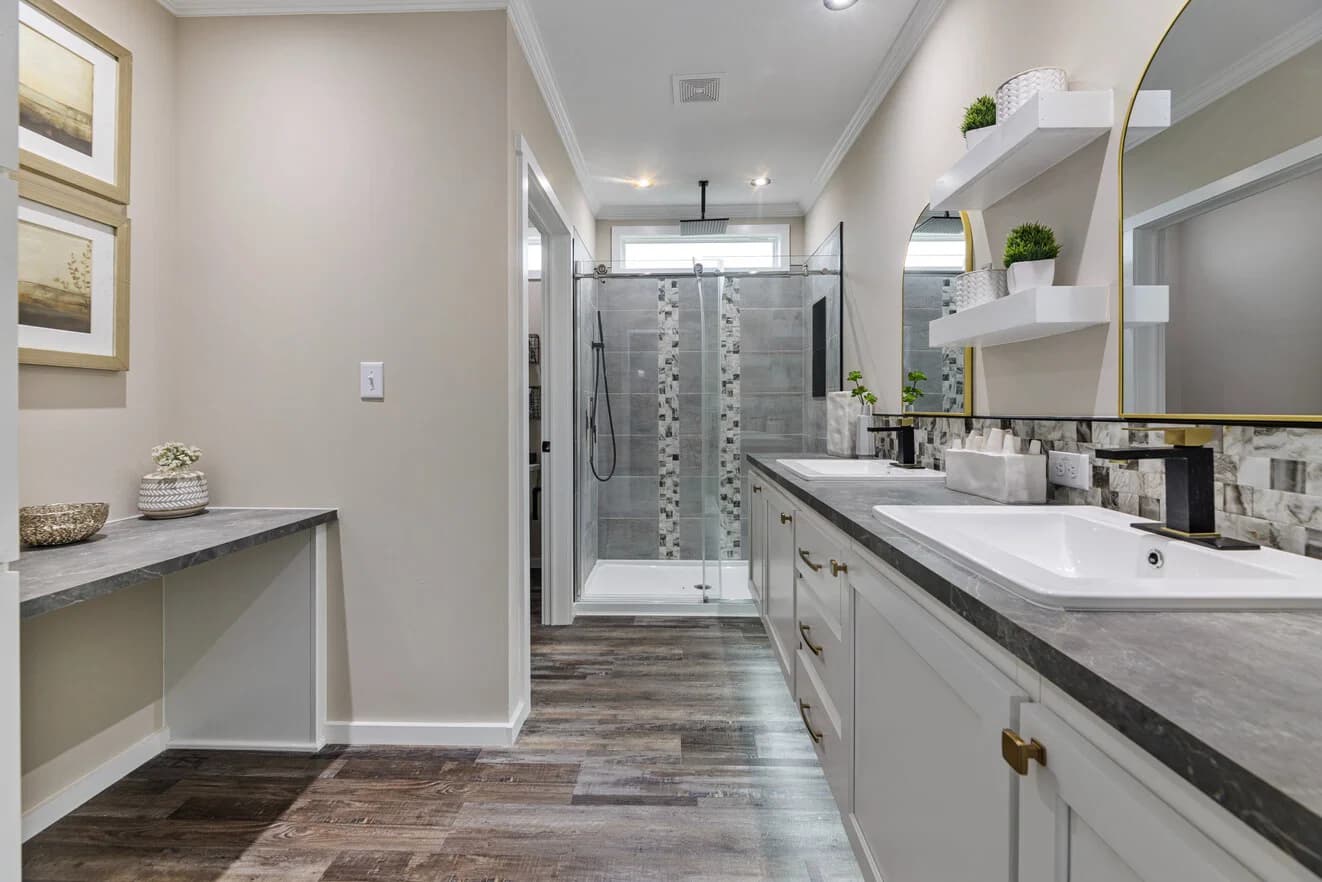Pierce 28562a kitchen home features