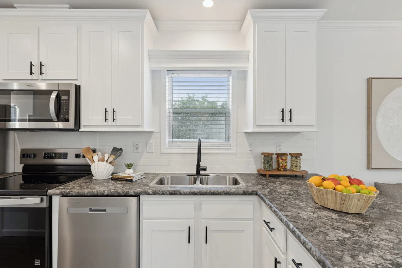Calloway 239 kitchen home features