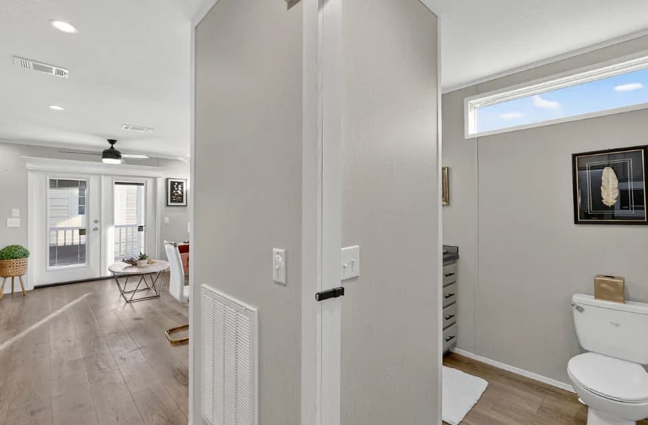 Embrace daylight interior home features