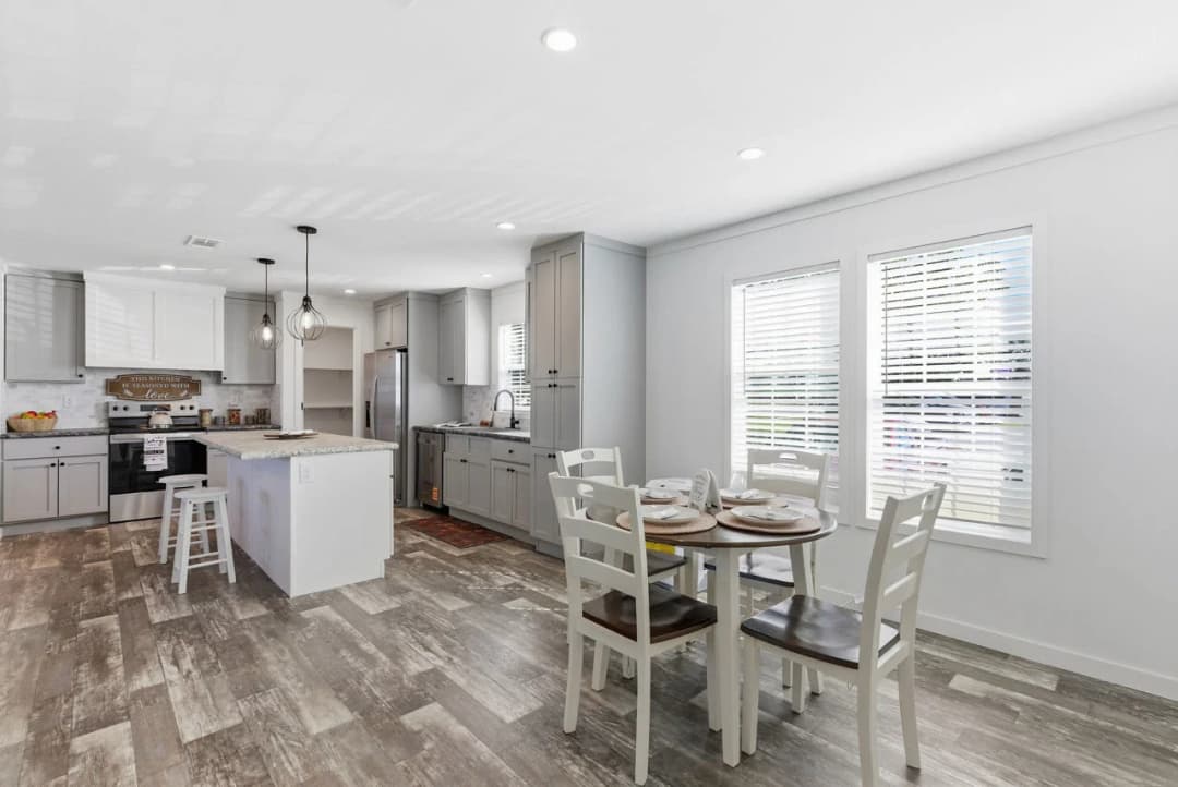 Key largo 2856h32a1c interior and kitchen home features