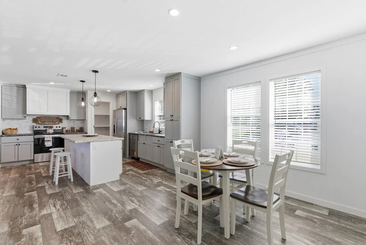Key largo 2856h32a1c interior and kitchen home features