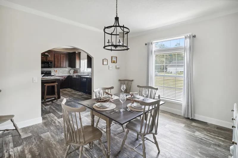 Freedom 3276517 interior home features