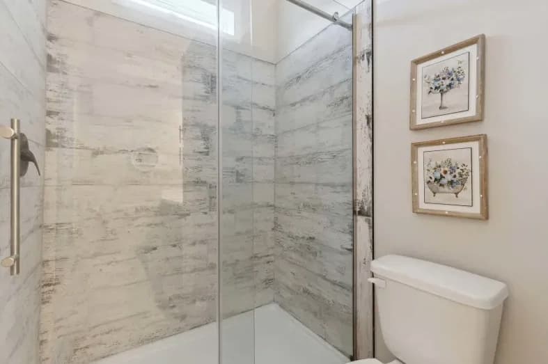 Mccordsville bathroom home features