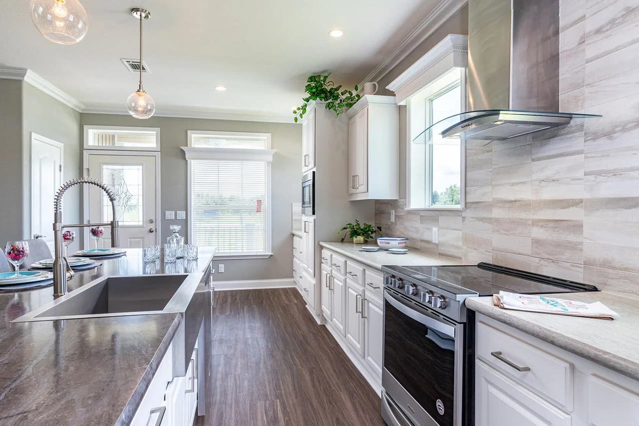 Silver springs 5077 kitchen home features