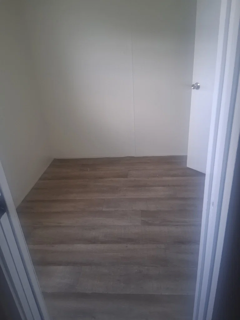 Pre-owned - 2015 nobility homes double wide (windzone 3) bedroom home features