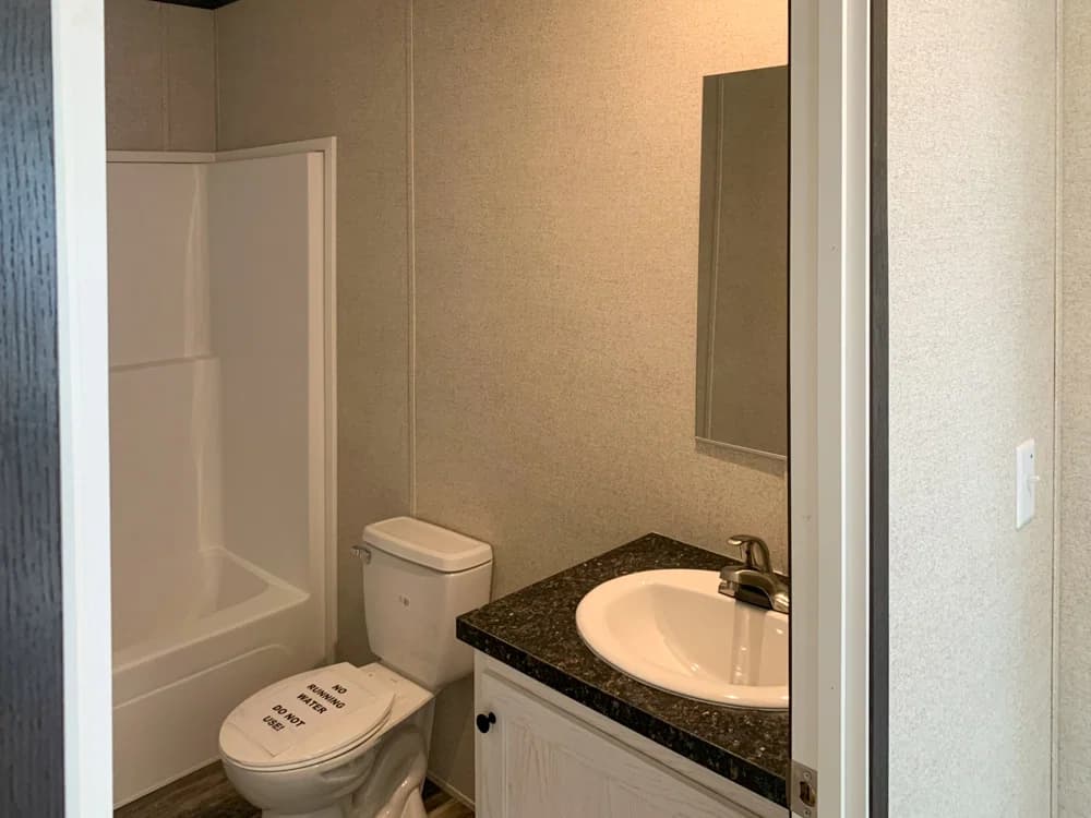 Woolwine bathroom home features