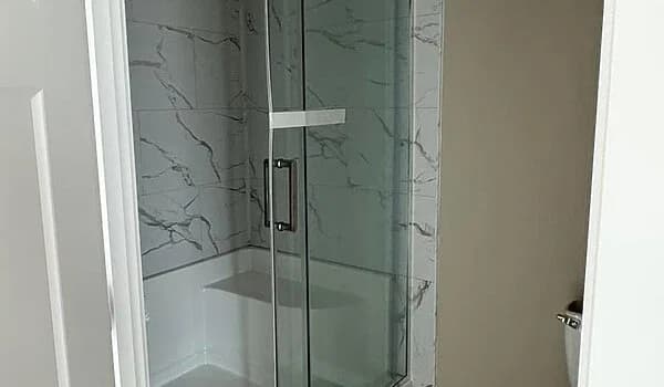 Waycross express 1676531 bathroom home features