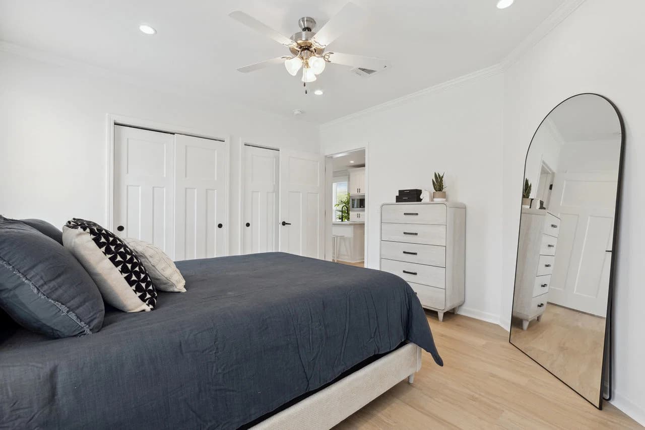 Silver springs 5044a bal harbour bedroom home features