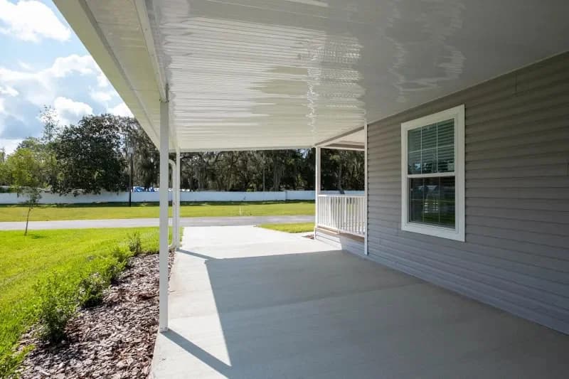 Rutherford exterior home features