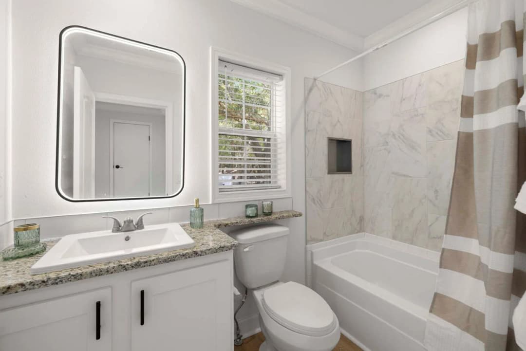 Silver springs 5355 bathroom home features