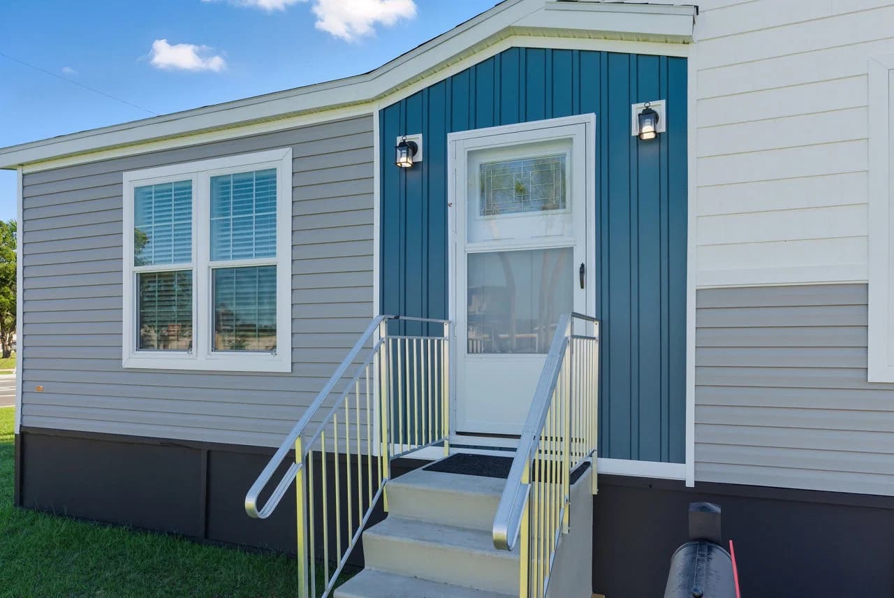 Key largo 2856h32a1c exterior home features