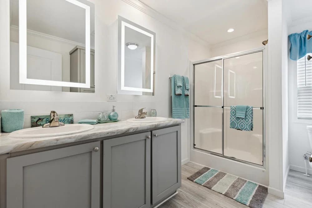 Amica bathroom home features