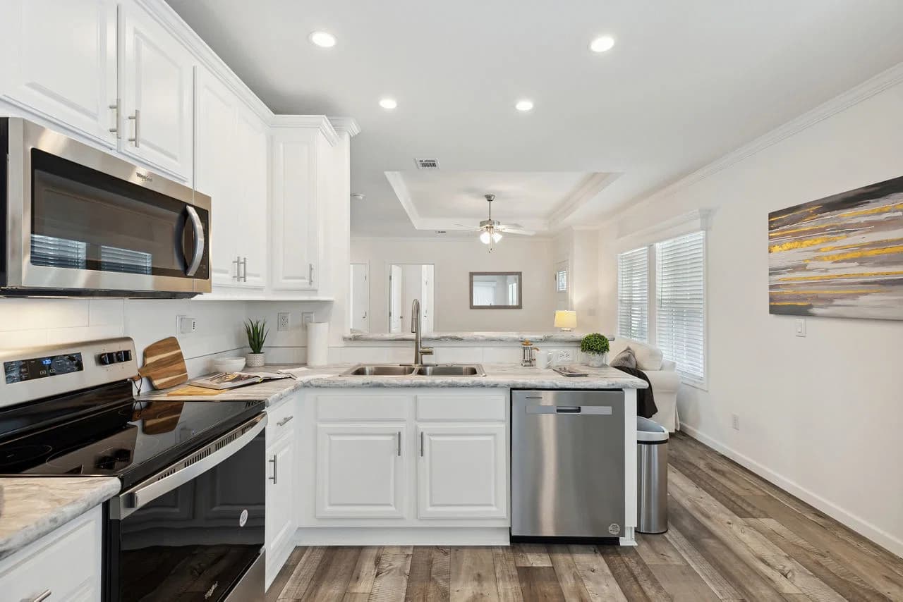 Silver springs 5029 kitchen home features