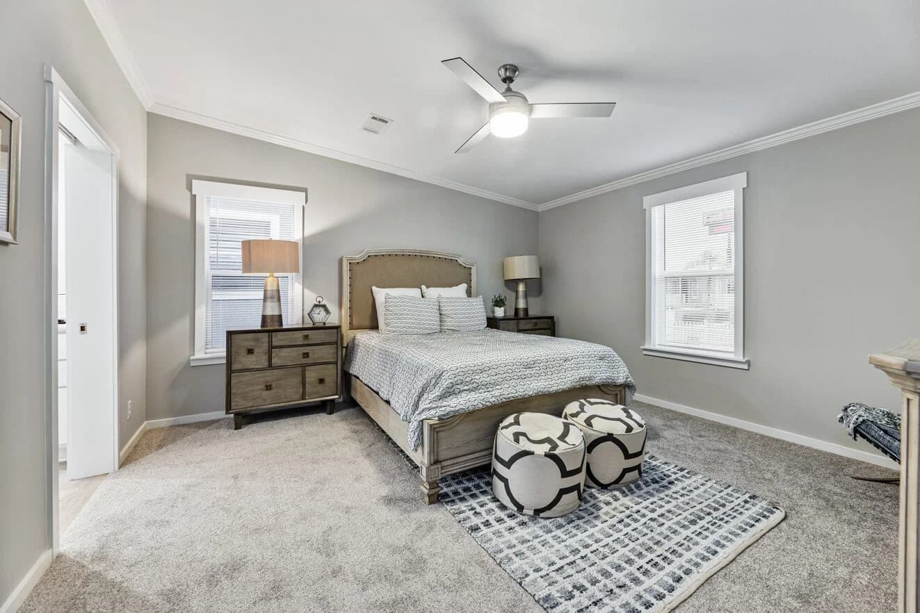 Kennedy ii 30603d bedroom home features