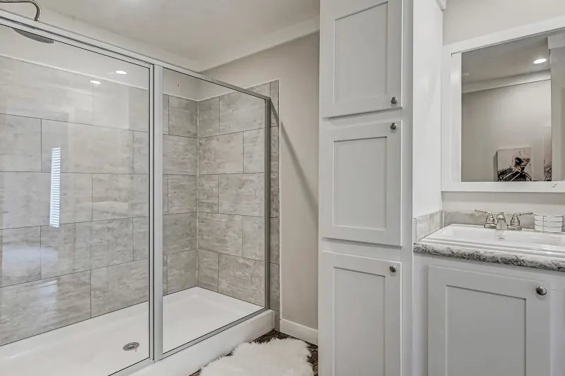 Champion community 2856443 bathroom home features