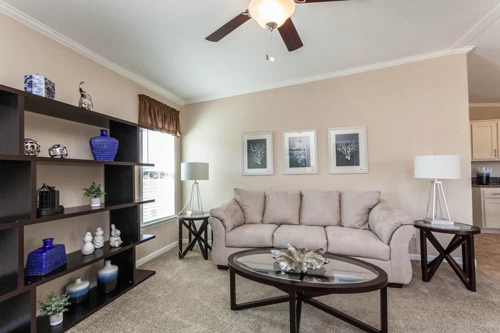 Mack interior home features