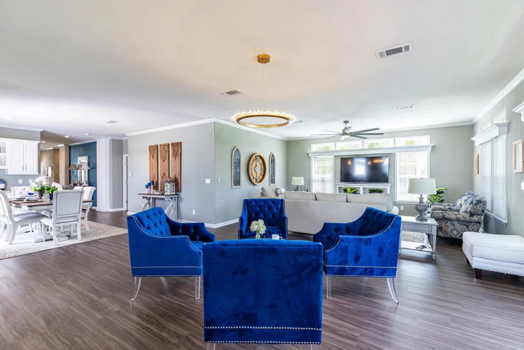 Silver springs elite 6400 interior home features