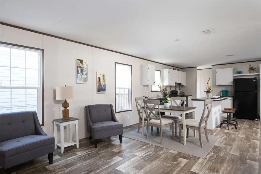 Plumosa interior home features