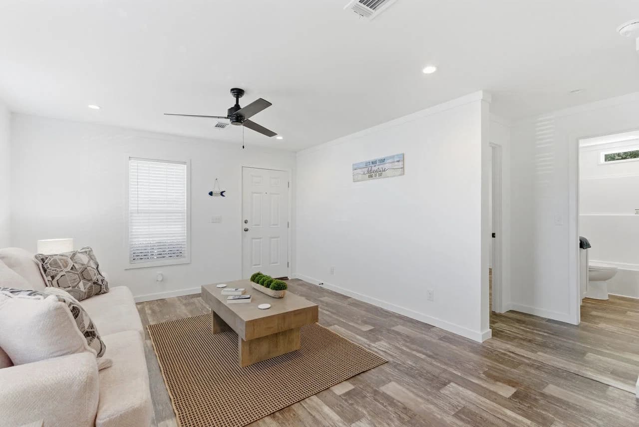 Key largo 2854h32g01 interior home features