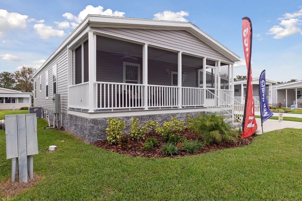 Silver springs 5029 exterior home features