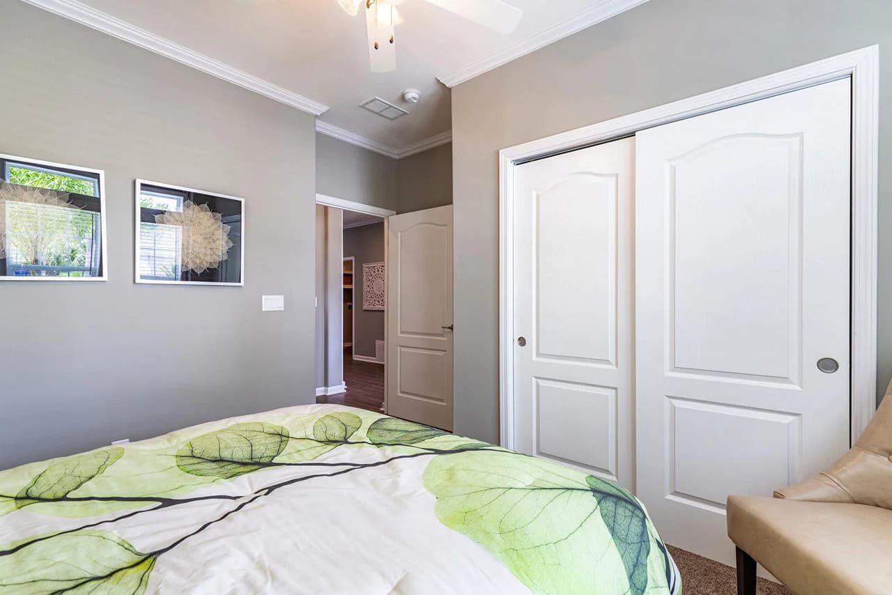 Silver springs elite 6400 bedroom home features
