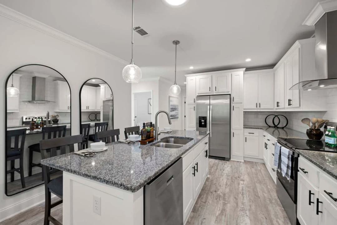 Silver springs 5046 interior home features