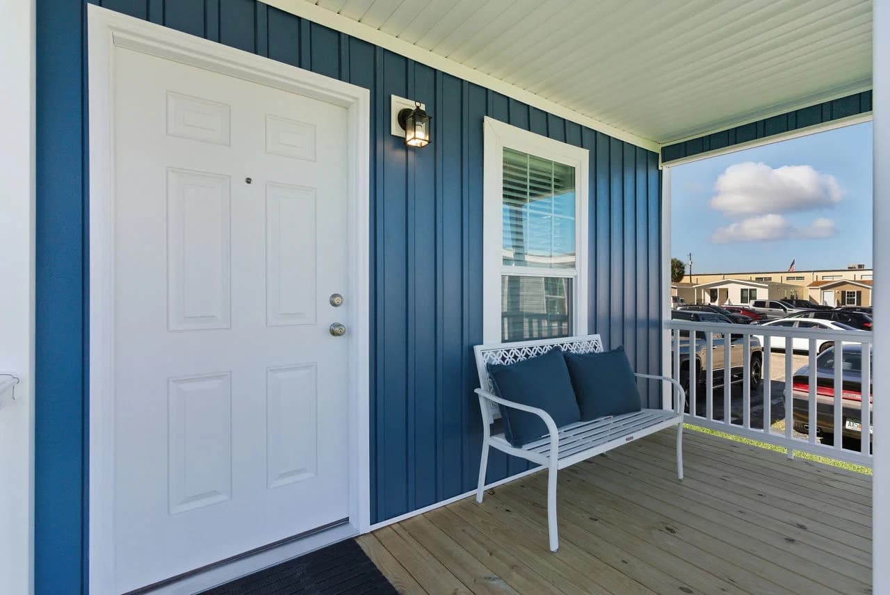 Key largo 2854h32g01 exterior home features