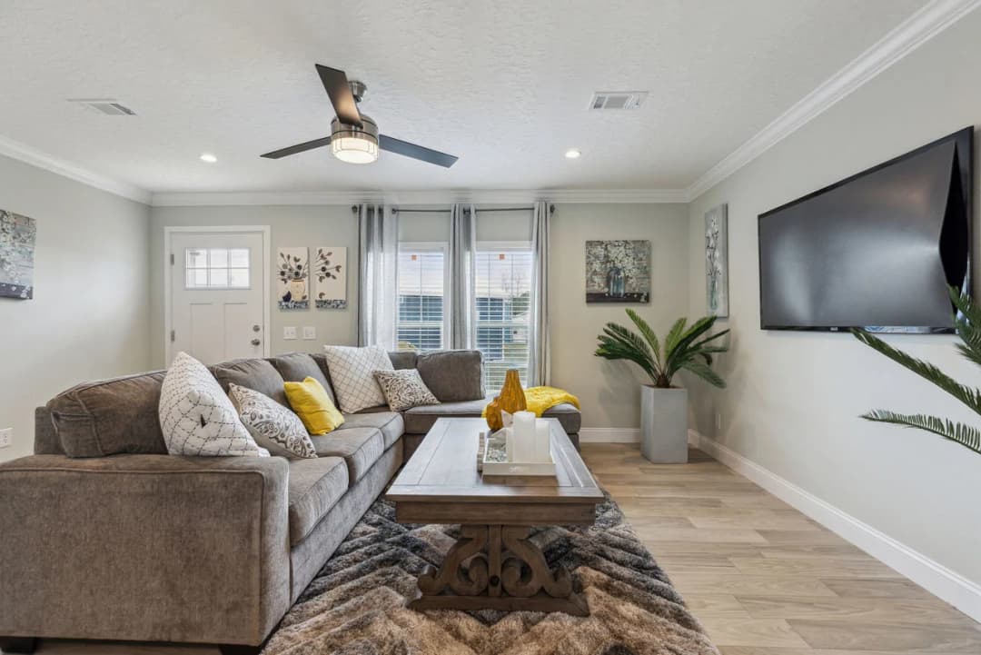 Waycross express 2852477 interior home features