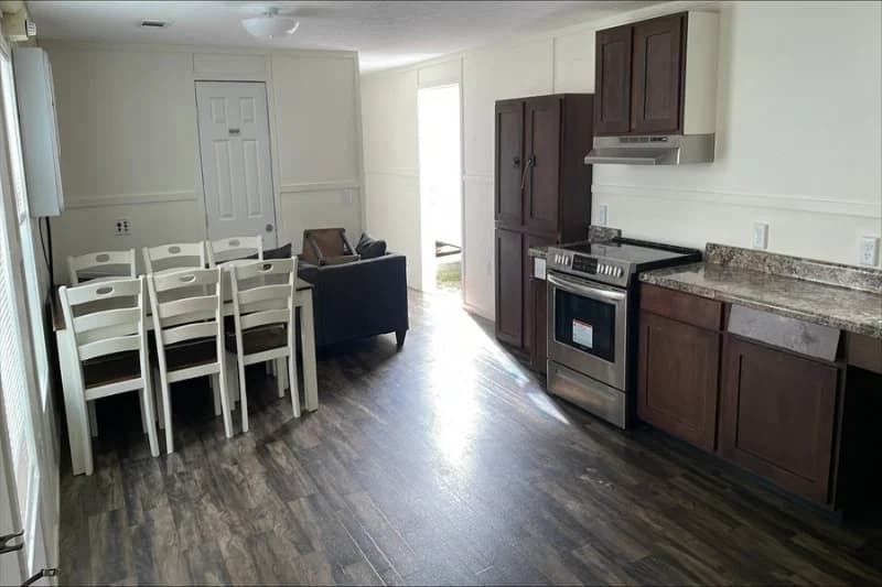 Clayton homes / 43fem14683ph22 lot# 14 interior home features