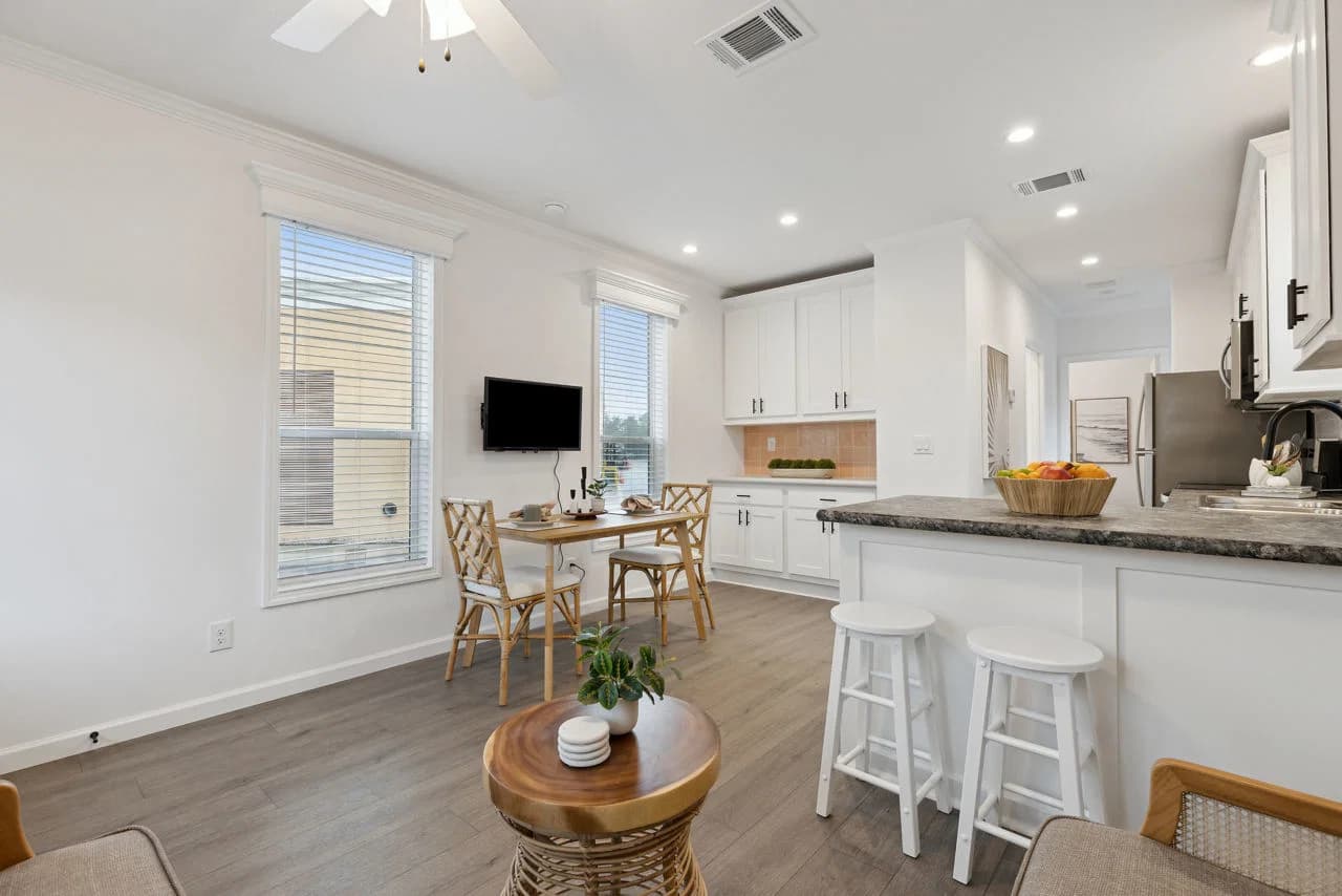 Calloway 239 interior home features